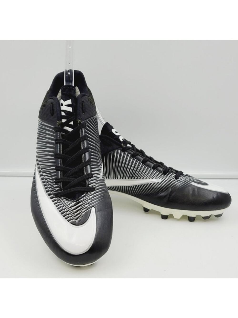 Nike Vapor Speed 2 Soccer Cleats White Black Men Size 13 EUC